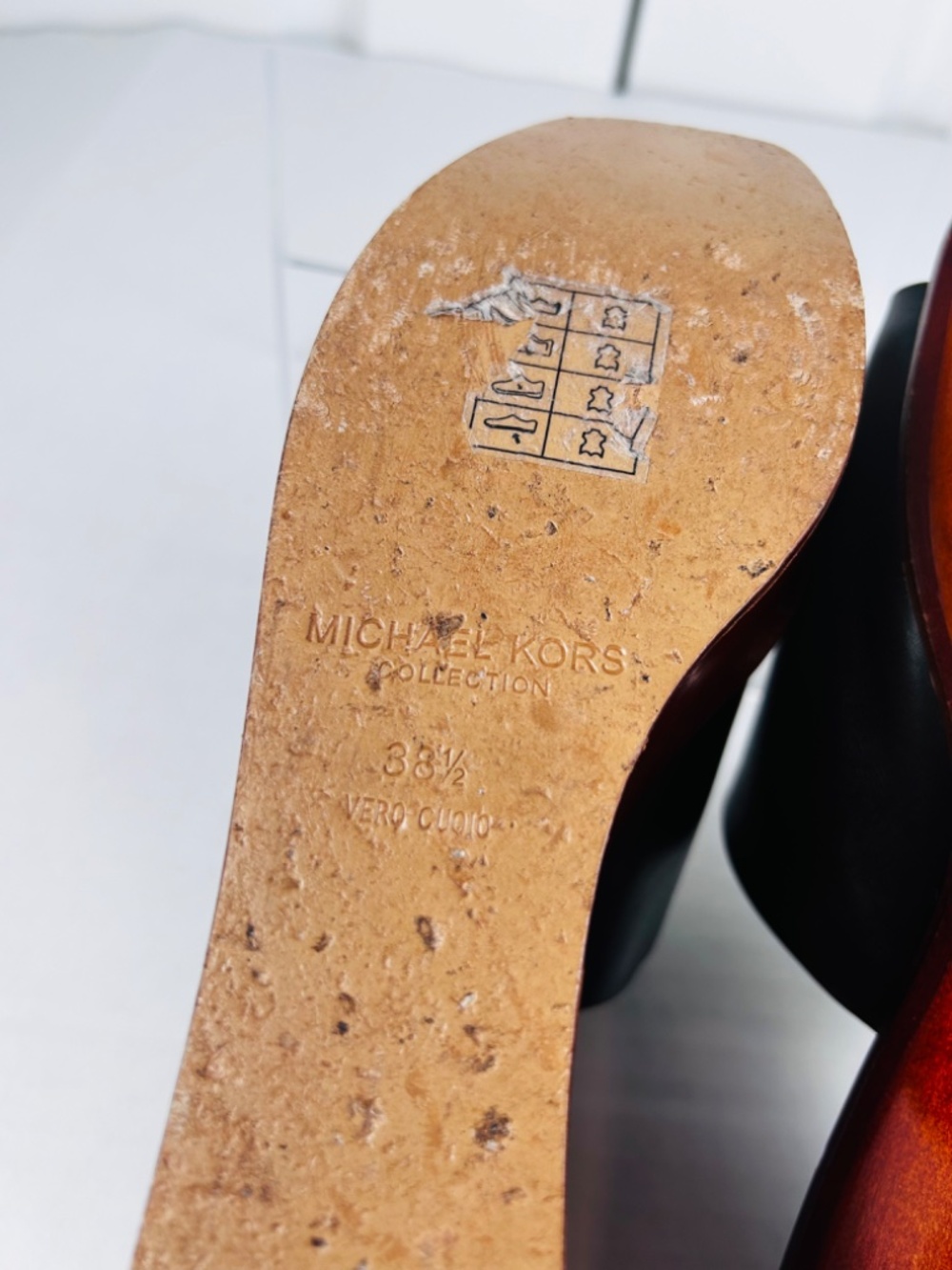 MICHAEL KORS Collection  Leather Wood Wedge Platform Mule Sandal Shoe 7.5 EUR 38 - Picture 14 of 15